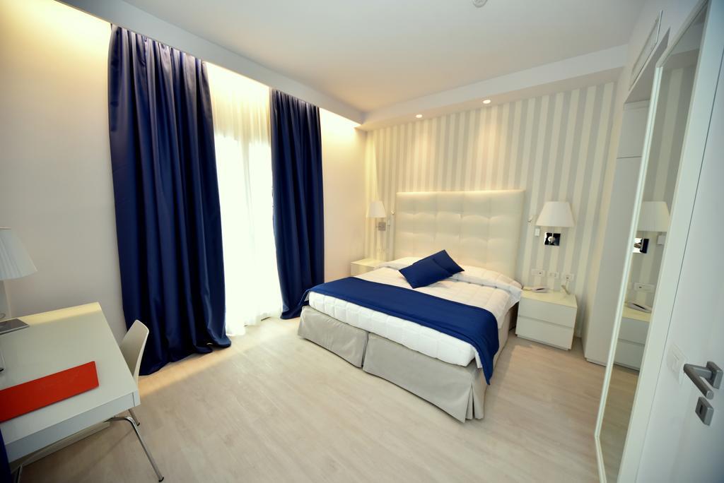 Hotel Fedora Riccione Exteriör bild