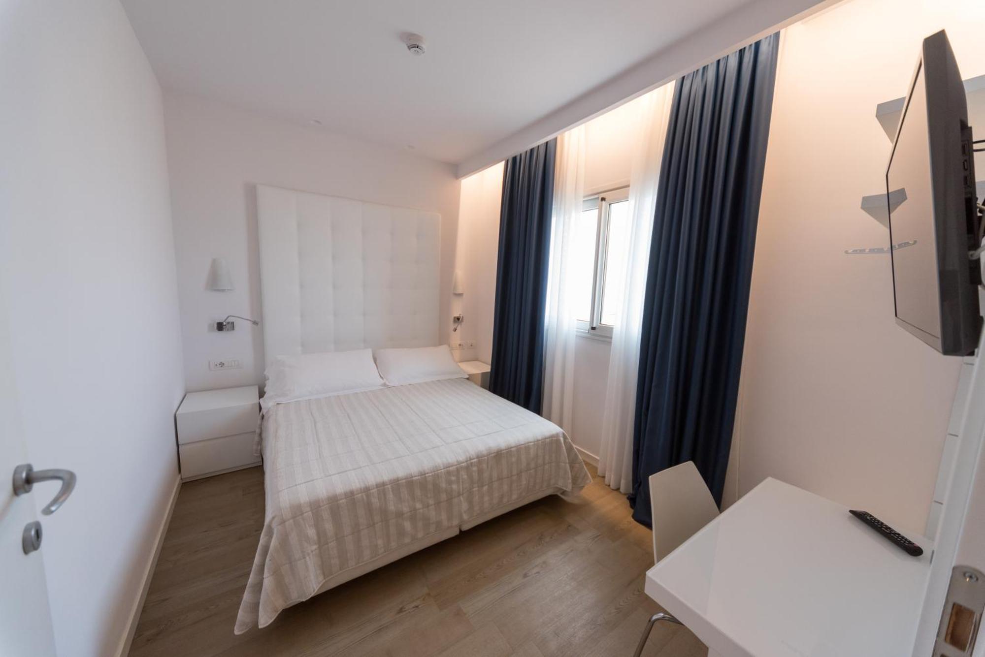 Hotel Fedora Riccione Exteriör bild