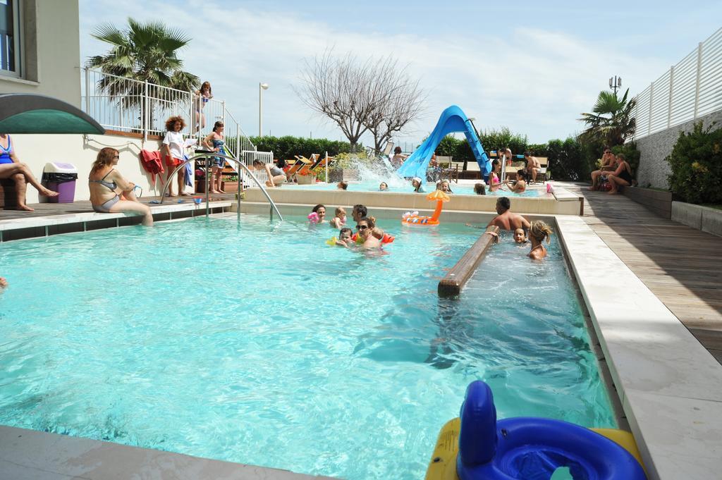 Hotel Fedora Riccione Exteriör bild