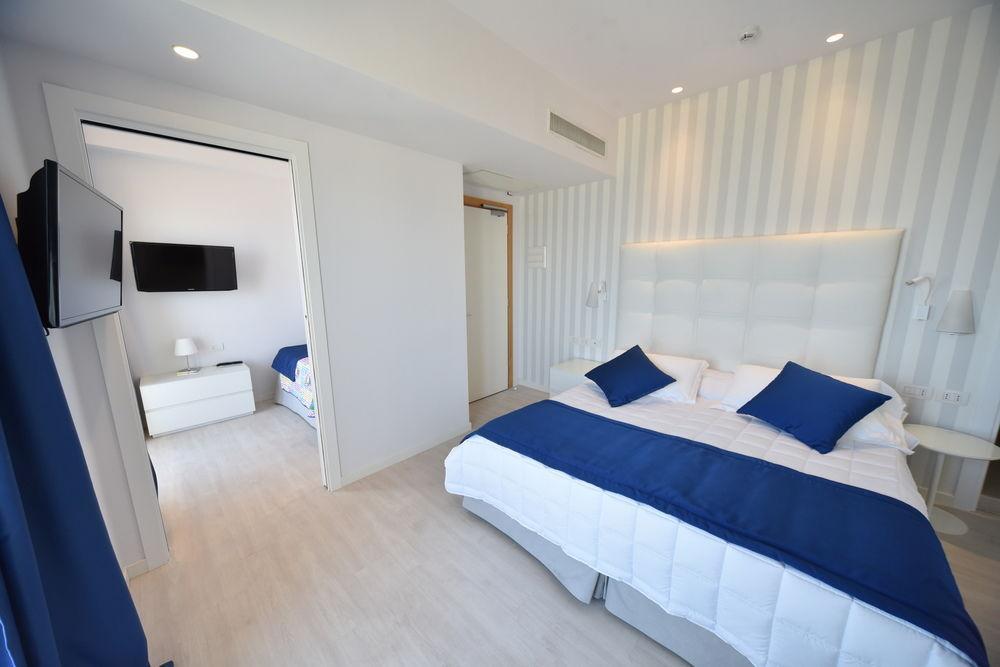 Hotel Fedora Riccione Exteriör bild